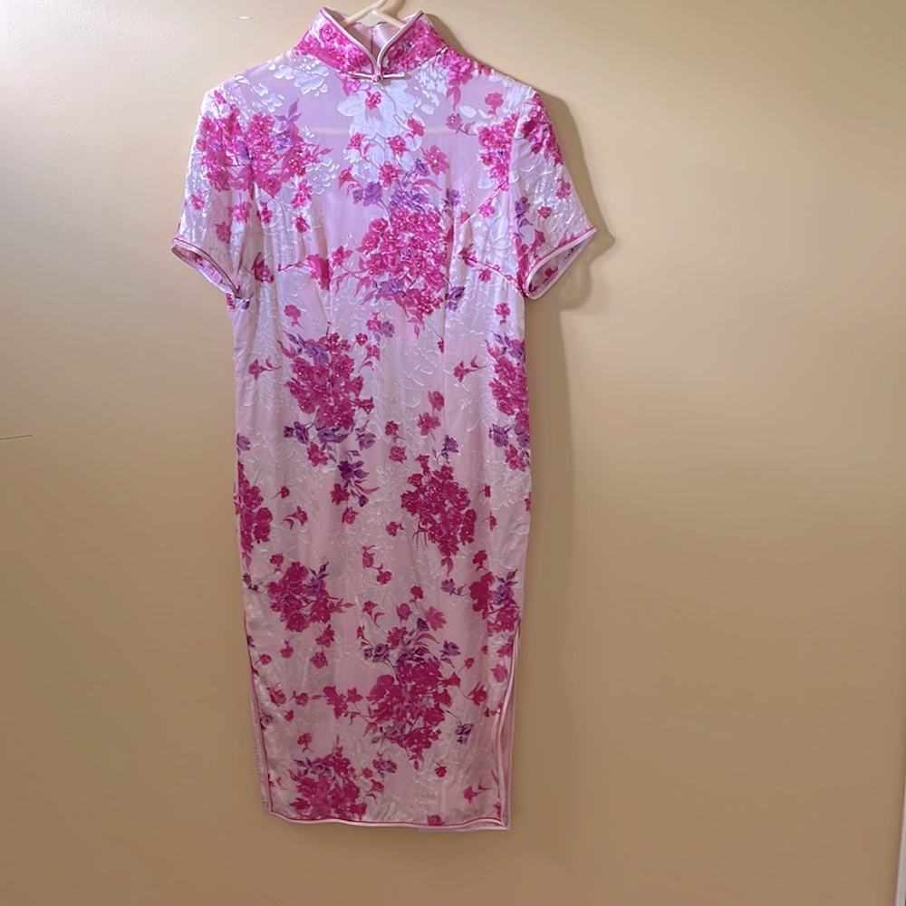 Beautiful Pink Floral Overlay Qipao/Cheongsam